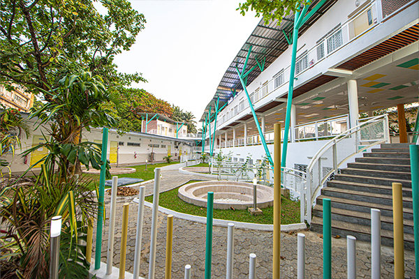 Lycée français Dominique Savio Pôle Sciences_BBA_barla_architectes_douala_cameroun_2