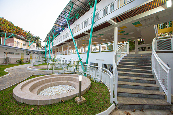 Lycée français Dominique Savio Pôle Sciences_BBA_barla_architectes_douala_cameroun_3